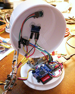 Only RTC & interrupt lines get soldered to the mcu.