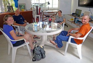 Pre-dive planning with Bill, Trish, Monica & Jeff.