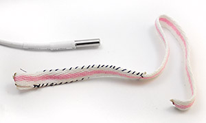 I use a shoelace as a wick to cover the wet bulb.