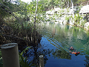 Here I am 'prospecting' for thermals by dangling a 24m chain from a life jacket and moving it around the cenote. I thik I will put a display screen on one of the next units to make this task easier.